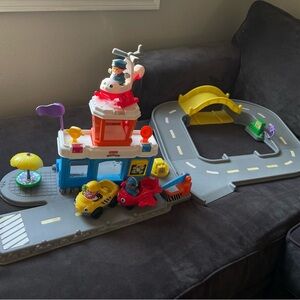 Y2K Fisher-Price Little People Airport With Airplane and Accessories